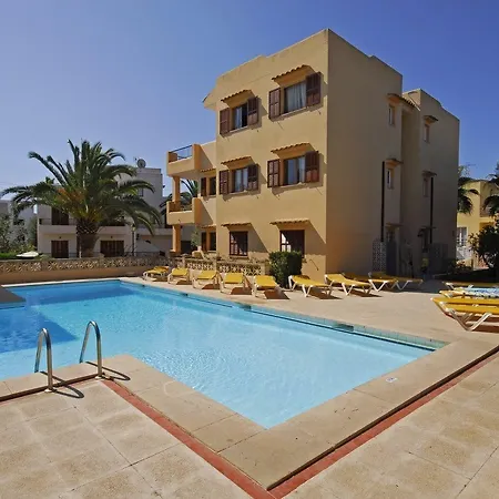 Hotel Ferrera Suites 2*